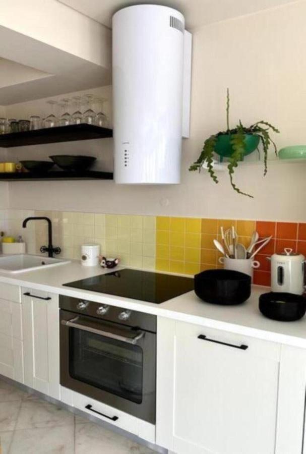Groovy Caparica Gem With Large Sunny Terrace Apartment กอสตา ดา กาปาริกา ภายนอก รูปภาพ