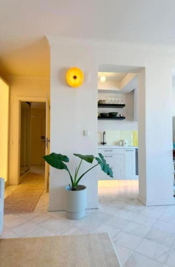 Groovy Caparica Gem With Large Sunny Terrace Apartment กอสตา ดา กาปาริกา ภายนอก รูปภาพ