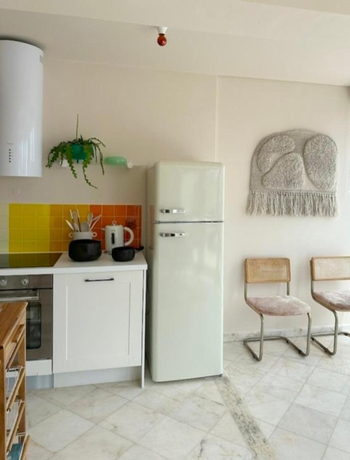 Groovy Caparica Gem With Large Sunny Terrace Apartment กอสตา ดา กาปาริกา ภายนอก รูปภาพ