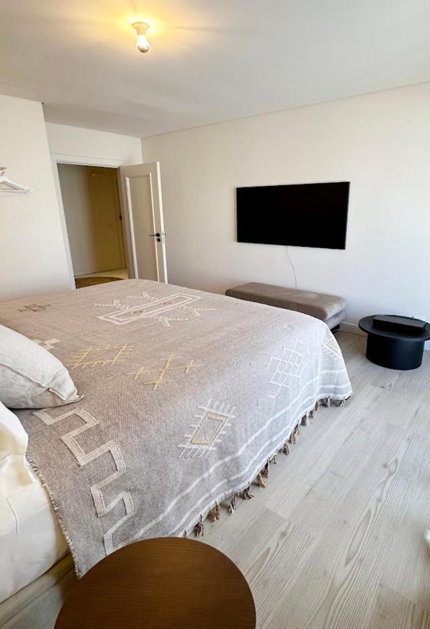 Groovy Caparica Gem With Large Sunny Terrace Apartment กอสตา ดา กาปาริกา ภายนอก รูปภาพ