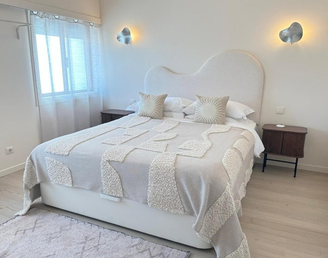 Groovy Caparica Gem With Large Sunny Terrace Apartment กอสตา ดา กาปาริกา ภายนอก รูปภาพ