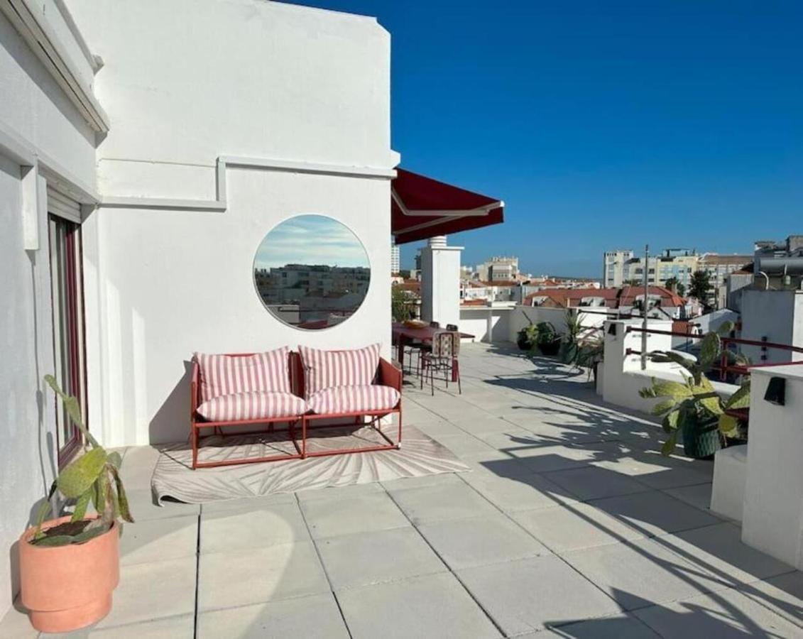 Groovy Caparica Gem With Large Sunny Terrace Apartment กอสตา ดา กาปาริกา ภายนอก รูปภาพ